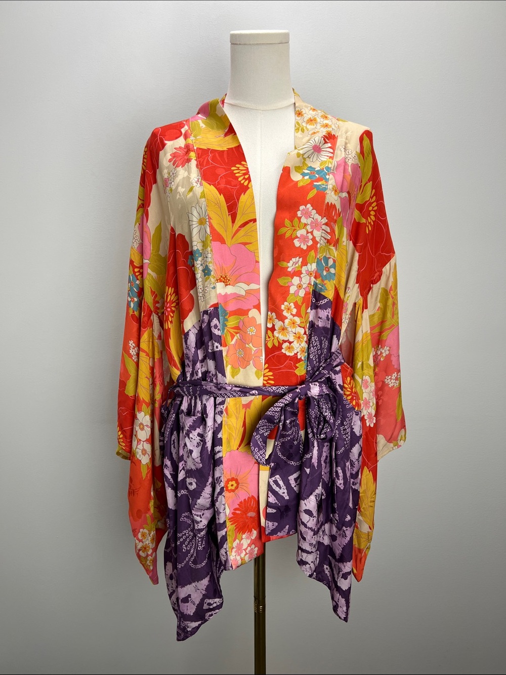 Spell & The Gypsy Collective Tyler Short Robe Chilli Tropicana Small Medium